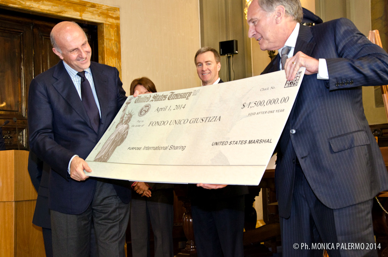 Conclusa l’operazione Fire&Ice in contrasto al narcotraffico. Gli USA consegnano 1.500.000 di dollari alla polizia&nbsp;italiana.