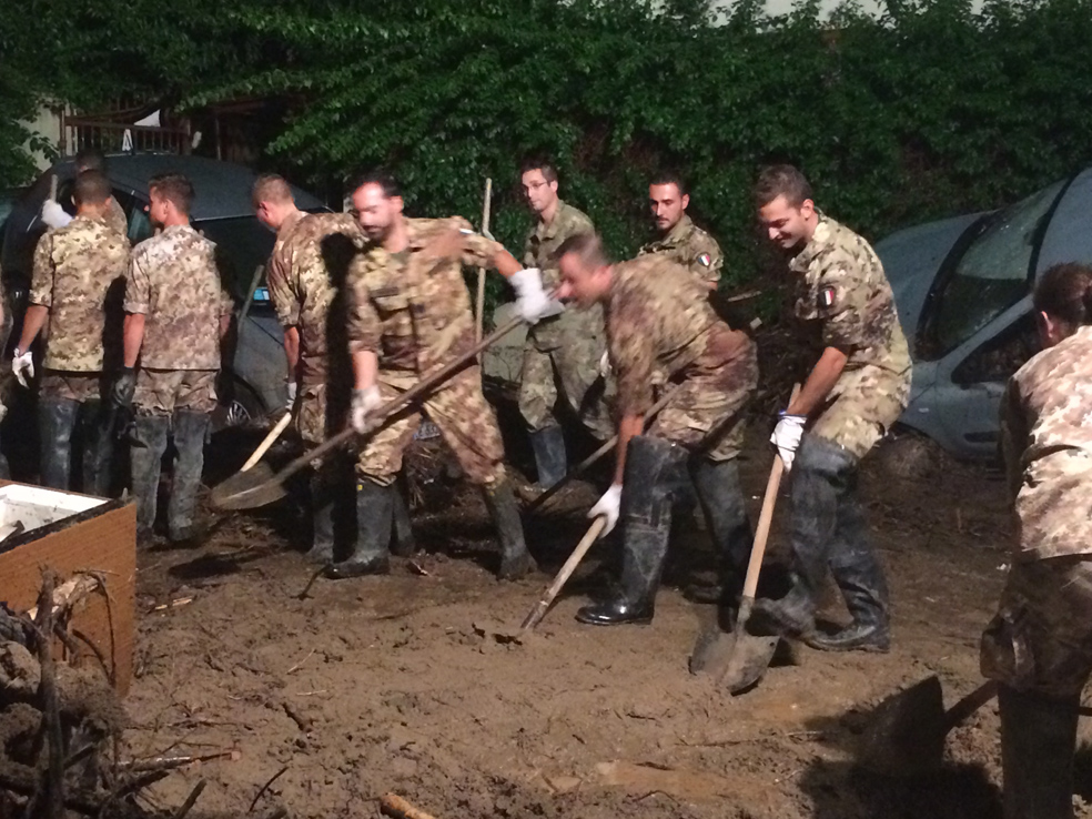 Militari dell'Esercito all'opera