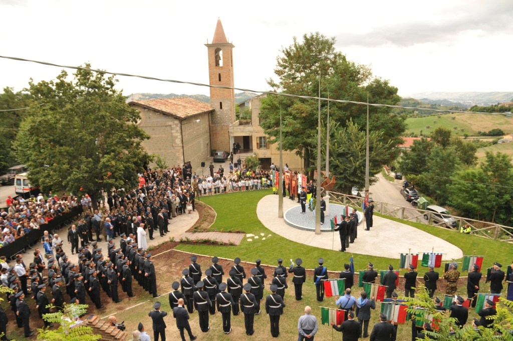 Un momento della cerimonia presso Gimigliano