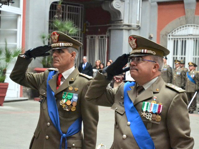 Da sin. generale Raffaele e generale Polimeno