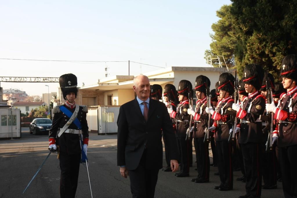 Visita prefetto alla Granatieri 