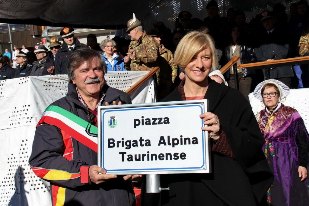 Intitolazione piazza