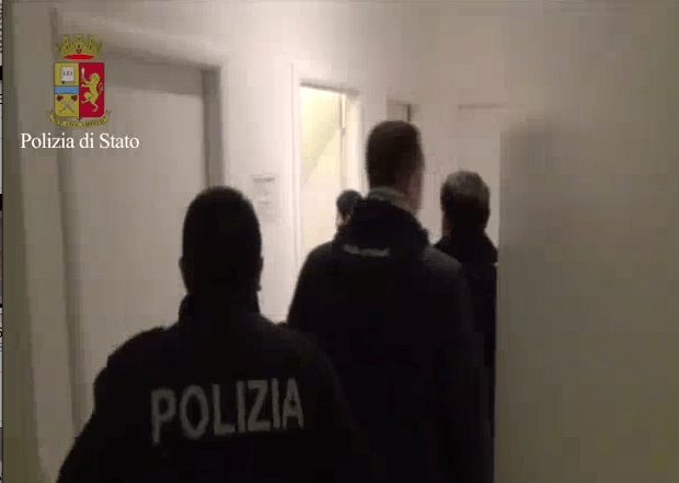 Schermata 02-2457429 alle 23.17.39