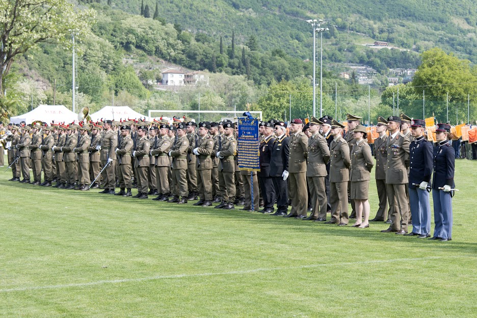 Lo schieramento allo stadio comunale