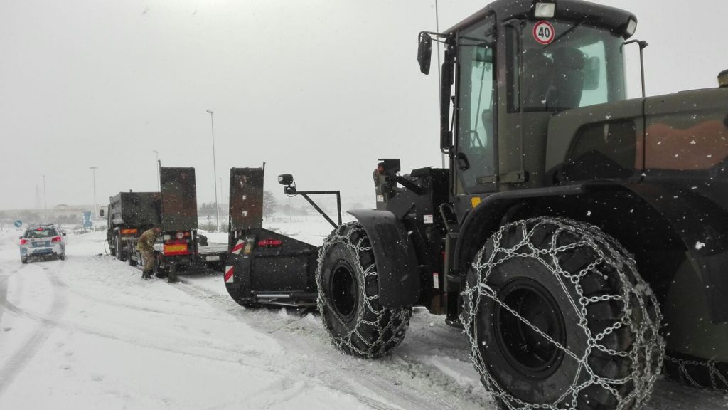 Generale Graziano: fondamentale intervento dei mezzi speciali dell’esercito per emergenza&nbsp;neve