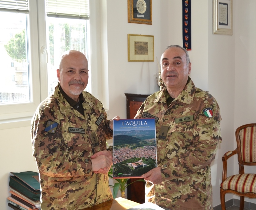 FOTO 4 SCAMBIO DONI.JPG