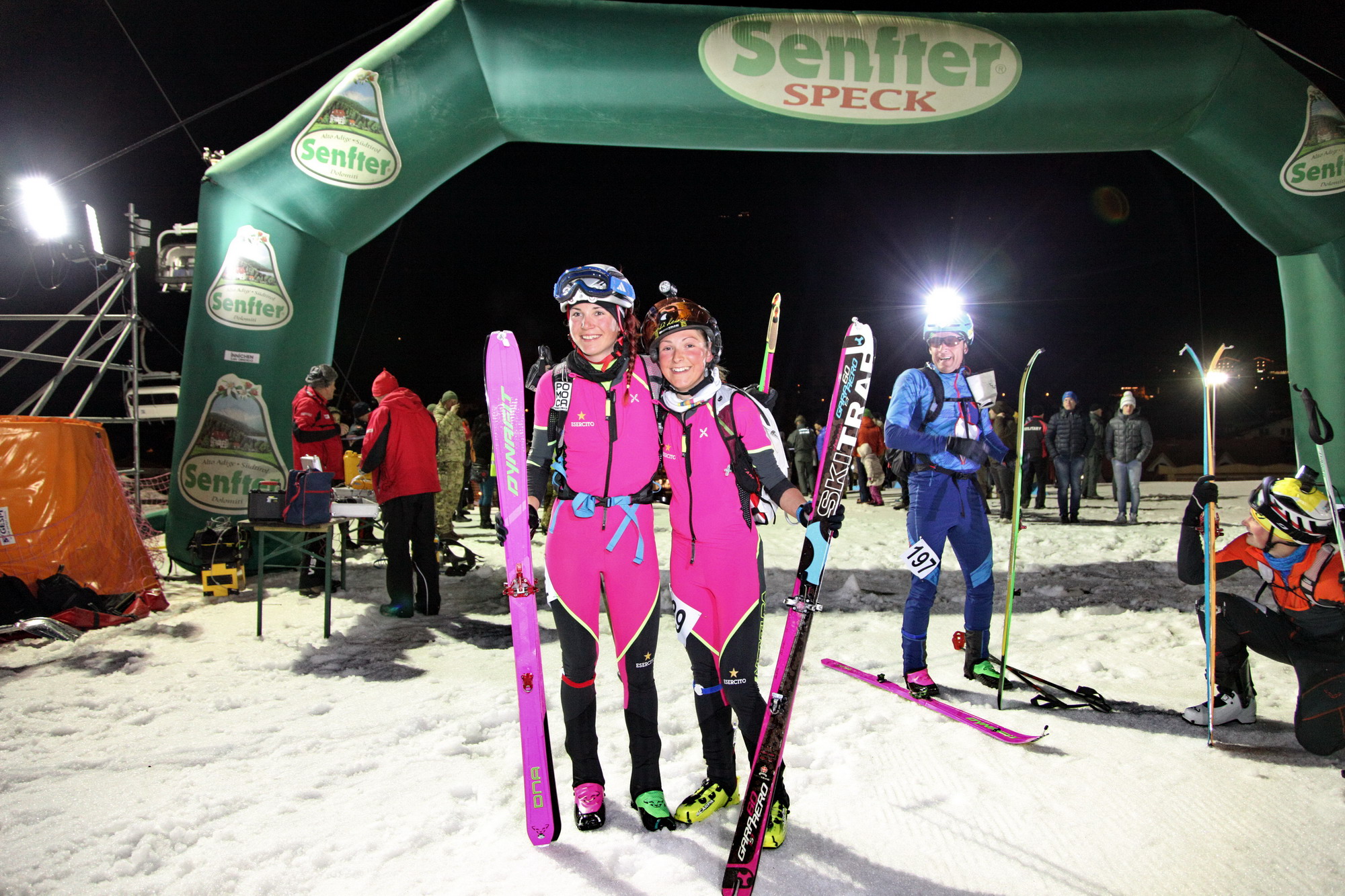 Alba De Silvestro e Giulia Compagnoni all'arrivo