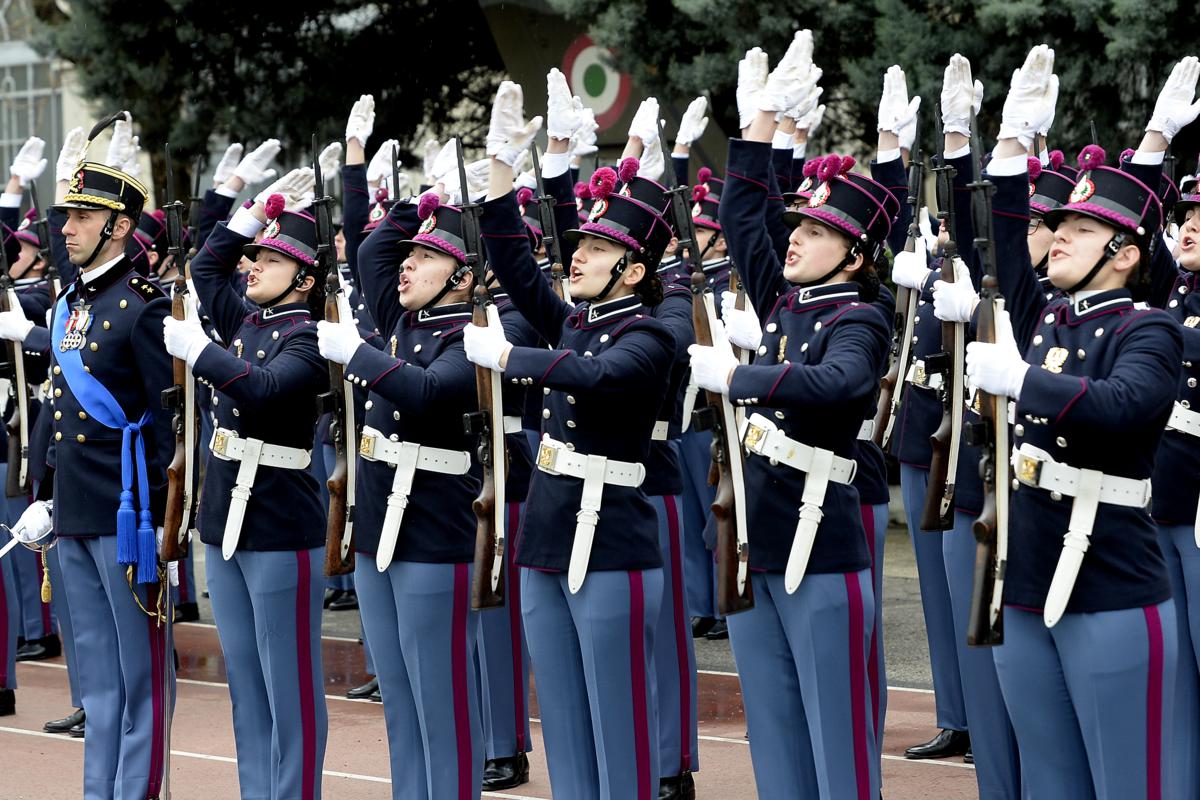 Allievi del corso Turinetto II al momento del giuramento2