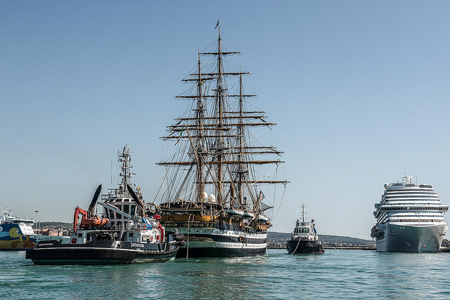 32909131954_1e6435b810_z