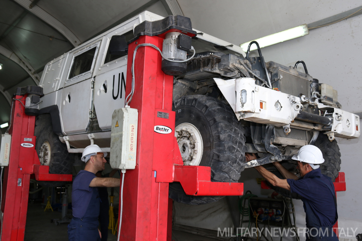 Officina leggera della base di Shama.jpg