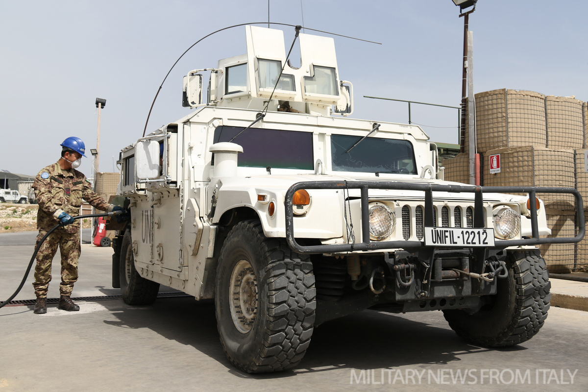 Servizio di rifornimento al contingente internazionale.jpg