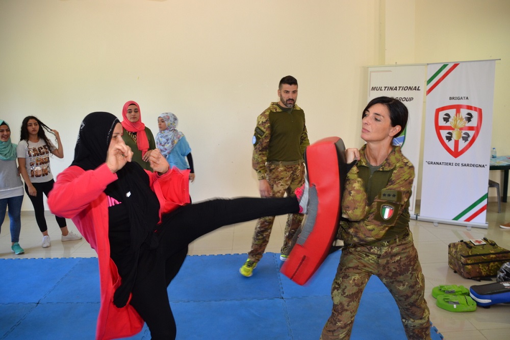 Militari donne in Libano: corso di difesa personale femminile per le associazioni&nbsp;locali