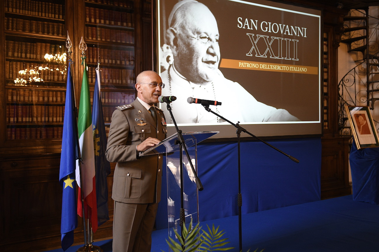 12 Il Capo di Stato Maggiore dell'Esercito Gen. C.A. Danilo ERRICO 3