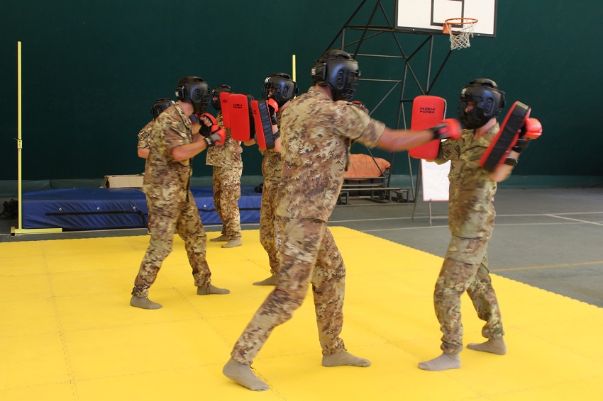 Operazione Strade Sicure: nella caserma Gandin di Roma una sessione di metodo di combattimento militare&nbsp;(MCM)