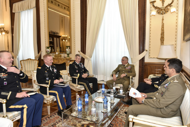 fbb1056a-9bfe-4961-b318-d640f508362a_dsc2924Medium