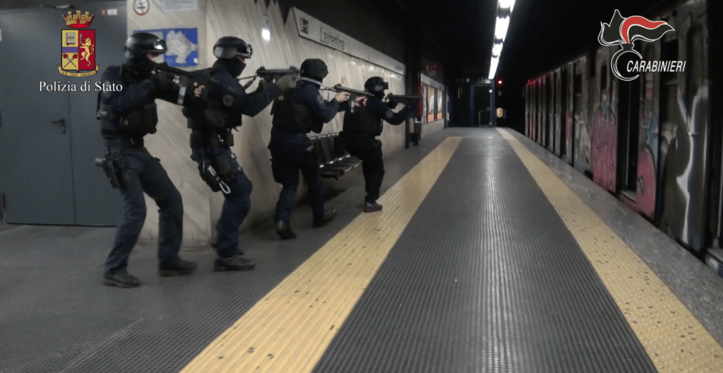 Esercitazione antiterrorismo Polizia di Stato e Carabinieri&nbsp;(video)
