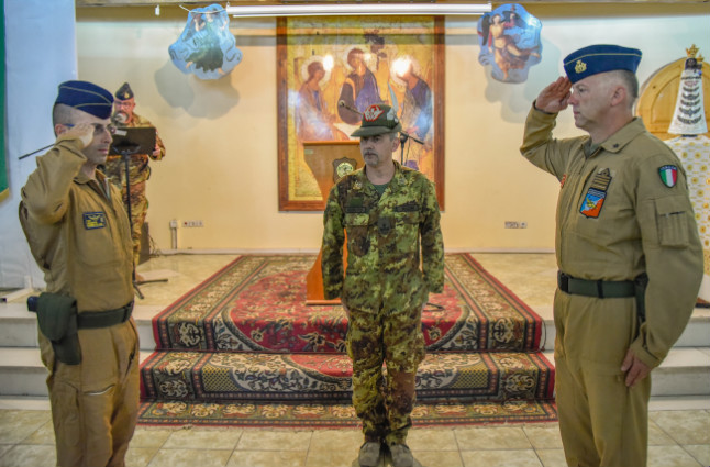 8f2766d9-0a68-404d-af55-48d892d31544l'avvicendamento dei comandanti della jatfMedium