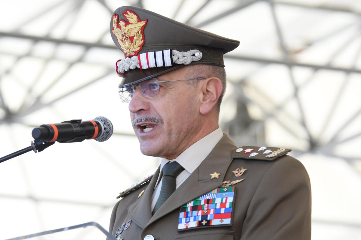 12. Il Capo di SME Generale di Corpo d'Armata Danilo Errico durante il suo intervento
