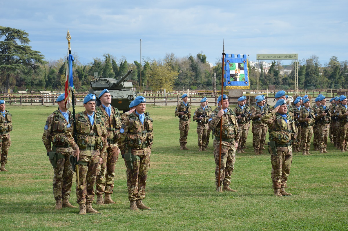 171114 gra 5. Lo Stendardo del Reggimento ''Lancieri di Montebello'' (8°)