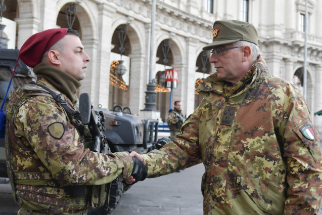 2c7d2d03-c51d-4f9a-8a4b-c89df4af056dweb-3299Medium