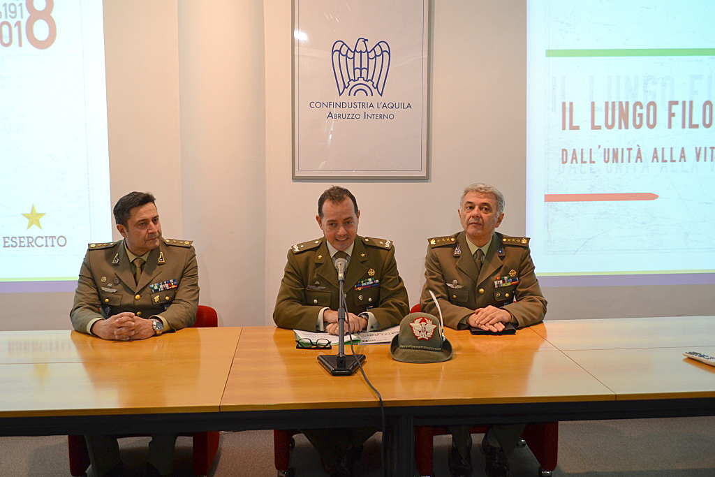 FOTO 3 - Momento della Presentazione