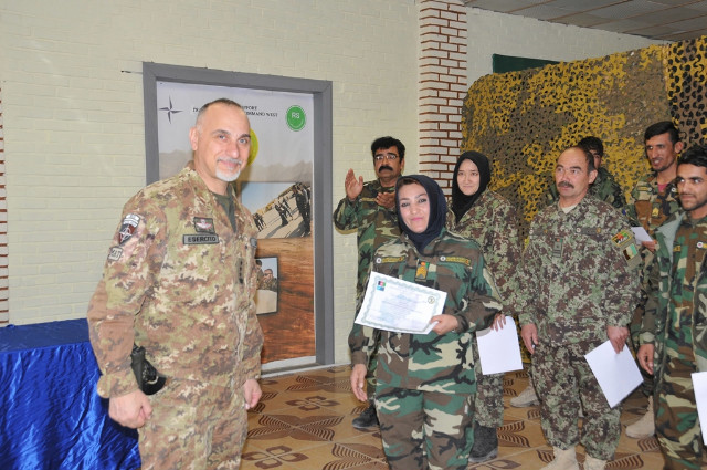 496f75c7-9696-4f89-8129-a65c7bb07ff9foto corso comunicaz (2)Medium