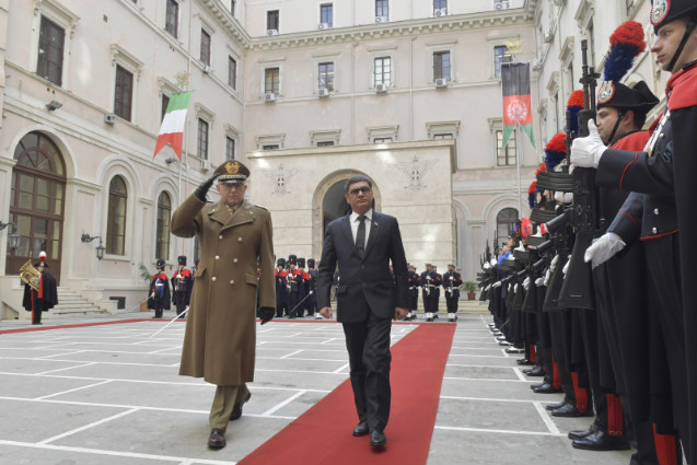 4d914bd5-9f65-486a-bd24-7dce08ba3b70web-4273Medium