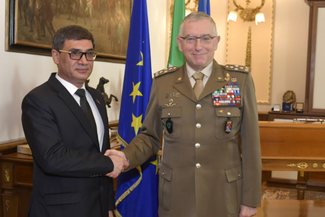 d53dc810-46d2-45d7-81e4-58783176ce6bweb-4320Medium