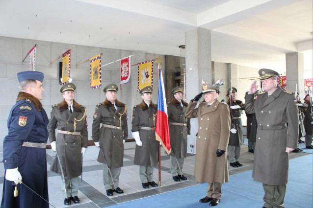 b7f9ab74-d972-4042-af13-2945bc76ecd1img-20180301-wa0021Medium