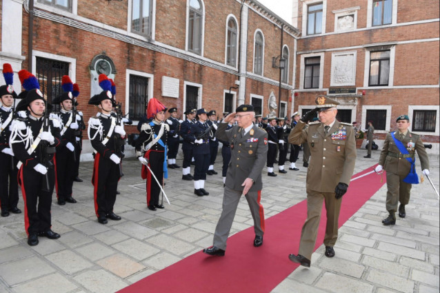 bb04b94a-fb7d-40da-a8f5-6d54d0e3eb075Medium