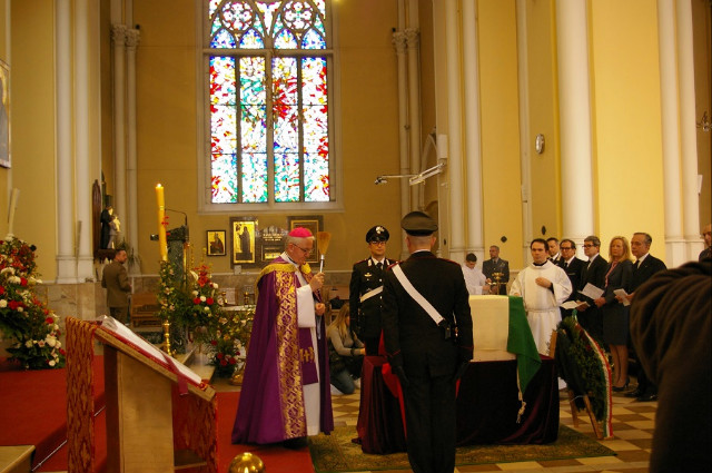 15ea46ed-493b-4fe0-847c-2b33ba0a975cnunzio benedice i restiMedium