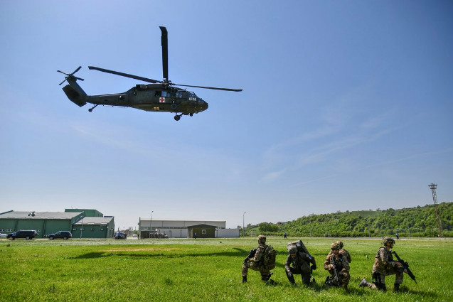 eafca355-5e4b-4406-a7b4-d98ffe2826fefil_6703Medium