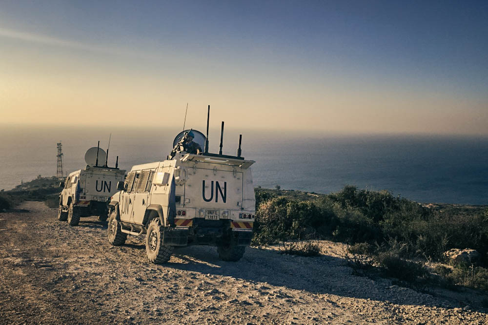 Monitoraggio della blu line da parte di una pattuglia dell'Esercito nella missione Unifil in Libano