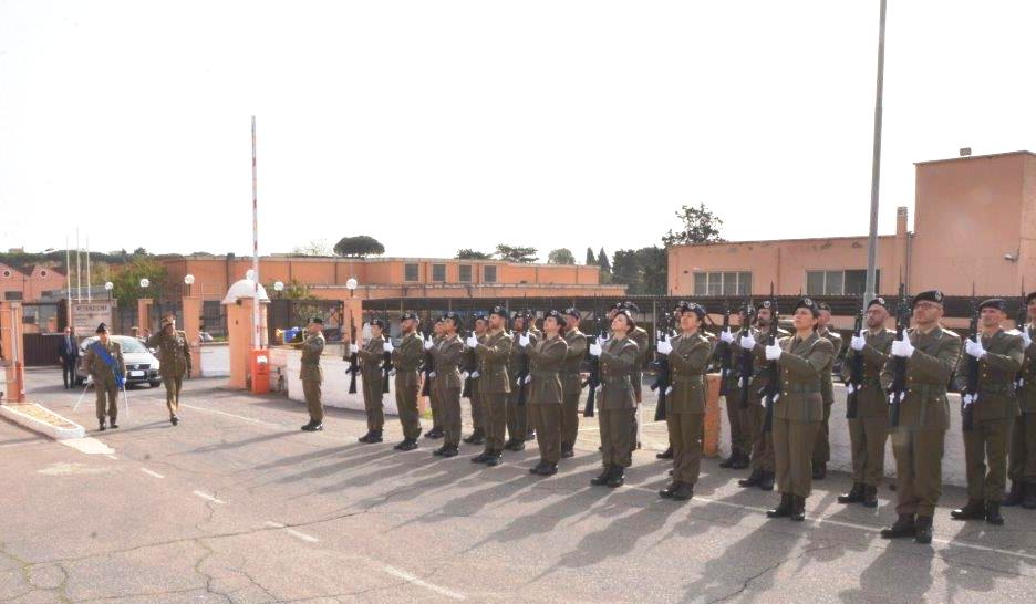 onori al Cte Logistico dell'Esercito