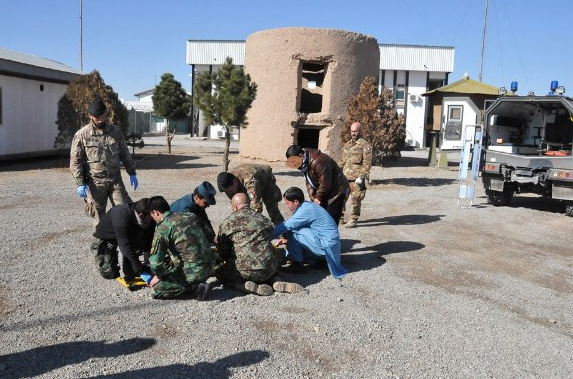 Afghanistan: contingente italiano abilita 12 neo istruttori della polizia afgana, al trattamento sanitario sul campo di&nbsp;battaglia