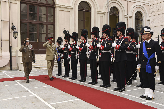 c9ee9f00-3830-42d1-aa00-6857f5547be7dsc_3389sl_02Medium