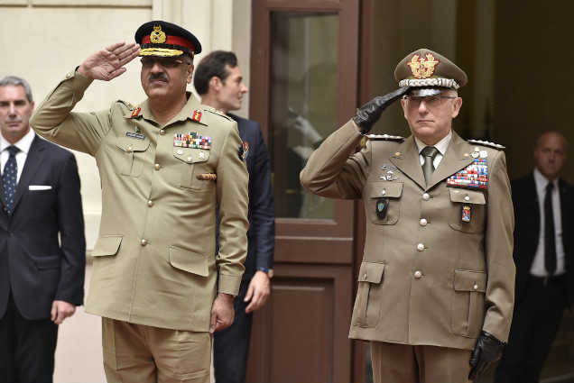 e7d3a306-bfaa-49a9-93bc-33199d8525f9_dsc2038sl_02Medium