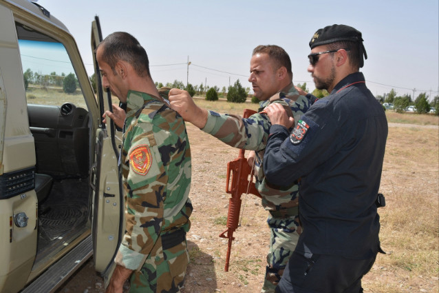 168a292f-27bb-436c-98db-79f0e9070b1bmissione in iraq_corso law enforcement_tecniche di perquisizioneMedium