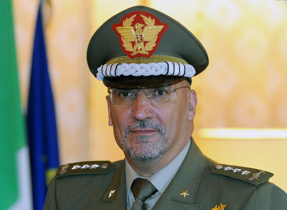 243e5ab8-bba0-48c3-845b-c1223484fb3901Medium