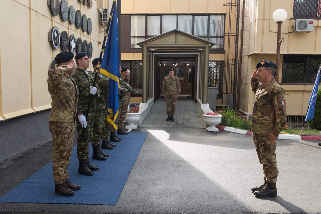 La visita al Comando di Kfor