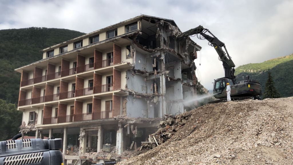 L’Esercito termina la demolizione del Park Hotel di&nbsp;Visso