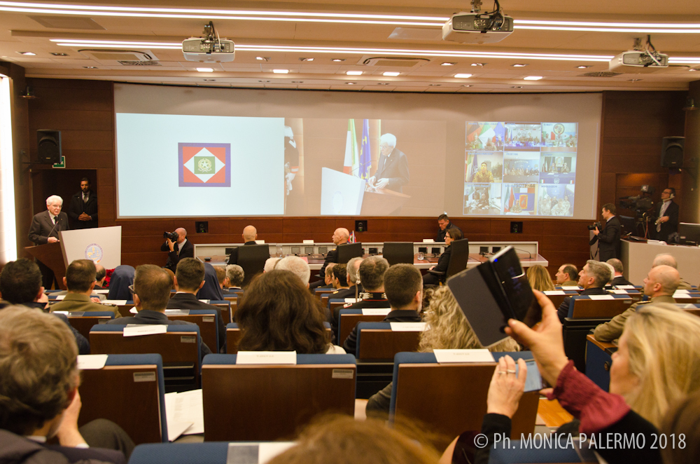 Il presidente Mattarella augura buone festività ai militari impegnati nei teatri operativi internazionali&nbsp;(video)