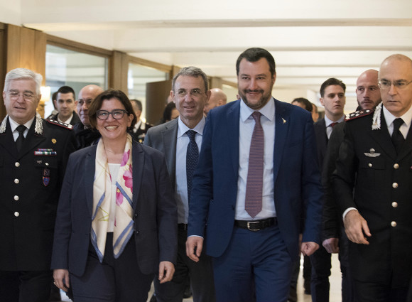 1b212593-43bd-421e-9979-1a699484a04407medium