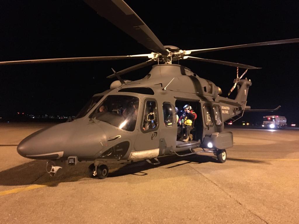 Maltempo Sardegna: equipaggio di un HH-139A, 80° centro CSAR dell’Aeronautica Militare, porta in salvo quattro cacciatori&nbsp;dispersi