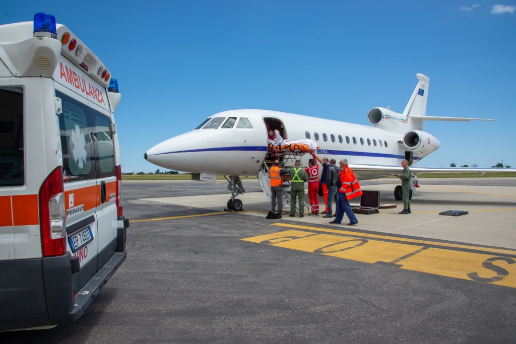 Aeronautica: volo sanitario urgente da Crotone a Roma per uomo in pericolo di&nbsp;vita