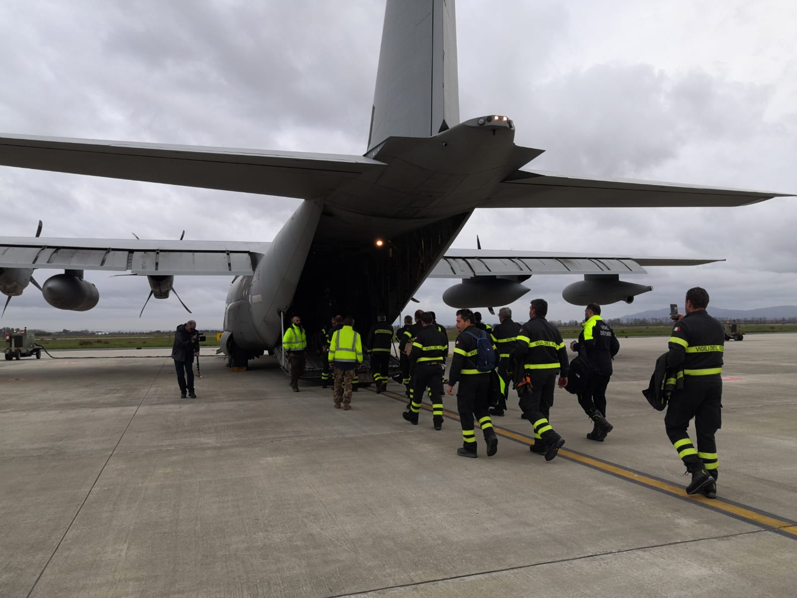 bcf6c78f-c46a-43b1-82ad-a38e05d9ca5320191126_terremotoalbania_caricoc130j_1