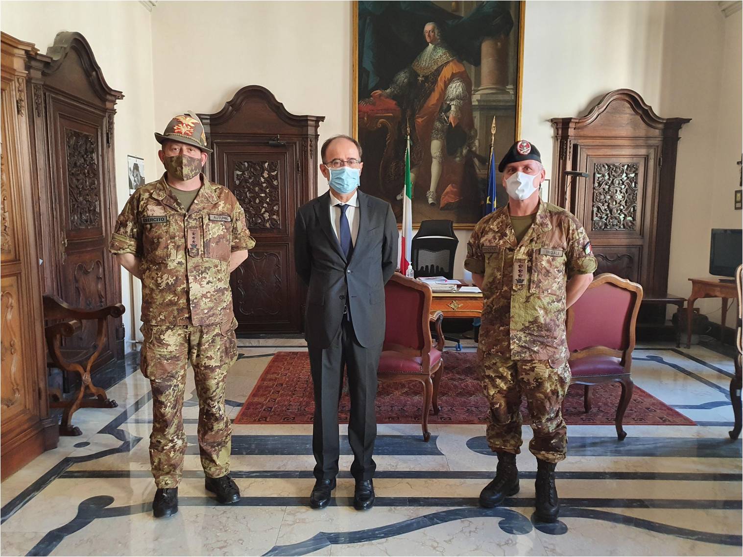 3. Col. Ingala e Col. Autunno con Prefetto di Vercelli Francesco Aldo Umberto Garsia