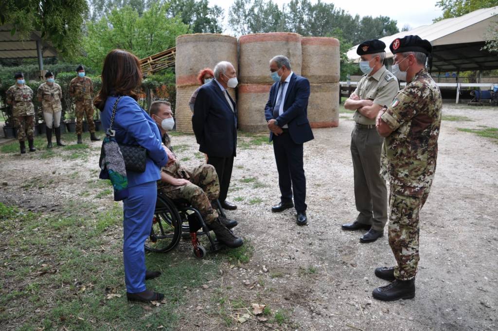 Esercito e riabilitazione equestre per recupero psicofisico dei militari che hanno subito eventi traumatici o&nbsp;stressogeni