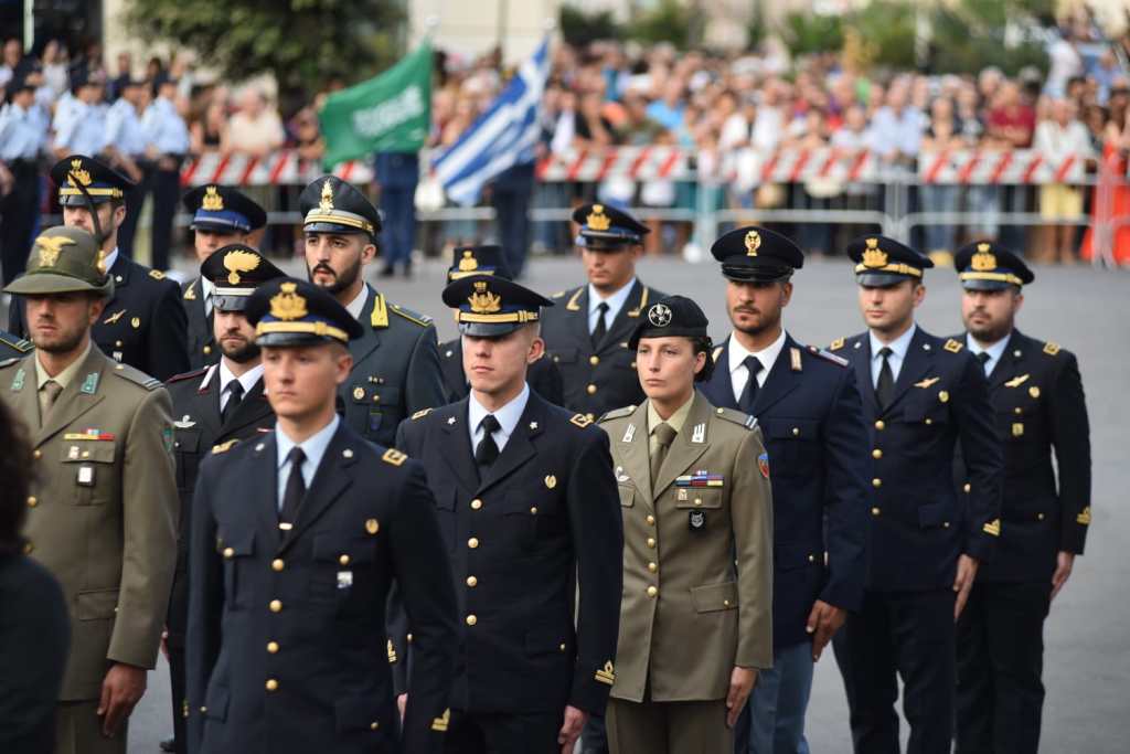 Aeronautica Militare, scuole di volo: a Galatina consegnati 49 brevetti di pilota alla presenza del ministro della Difesa Guido&nbsp;Crosetto