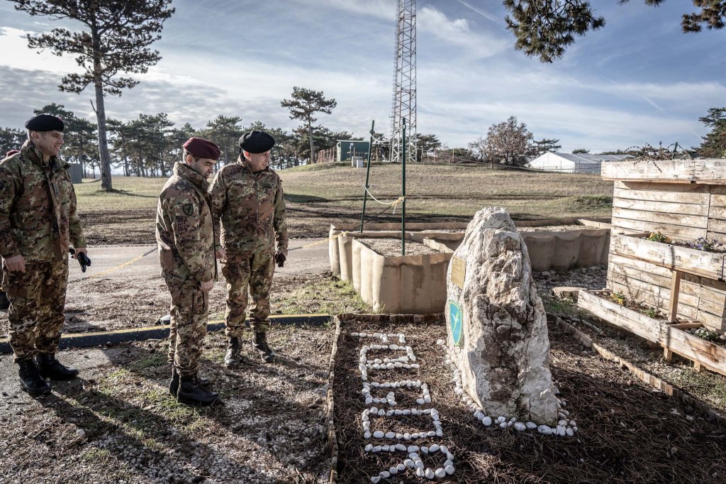 eVA Ungheria, il comandante delle Forze Operative Terrestri generale c.a. Salvatore Camporeale visita il contingente&nbsp;italiano